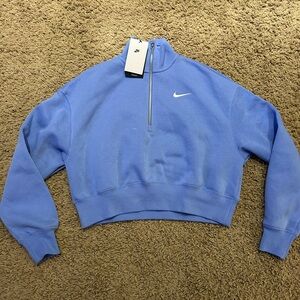 Blue cropped Nike sweatshirt, never worn